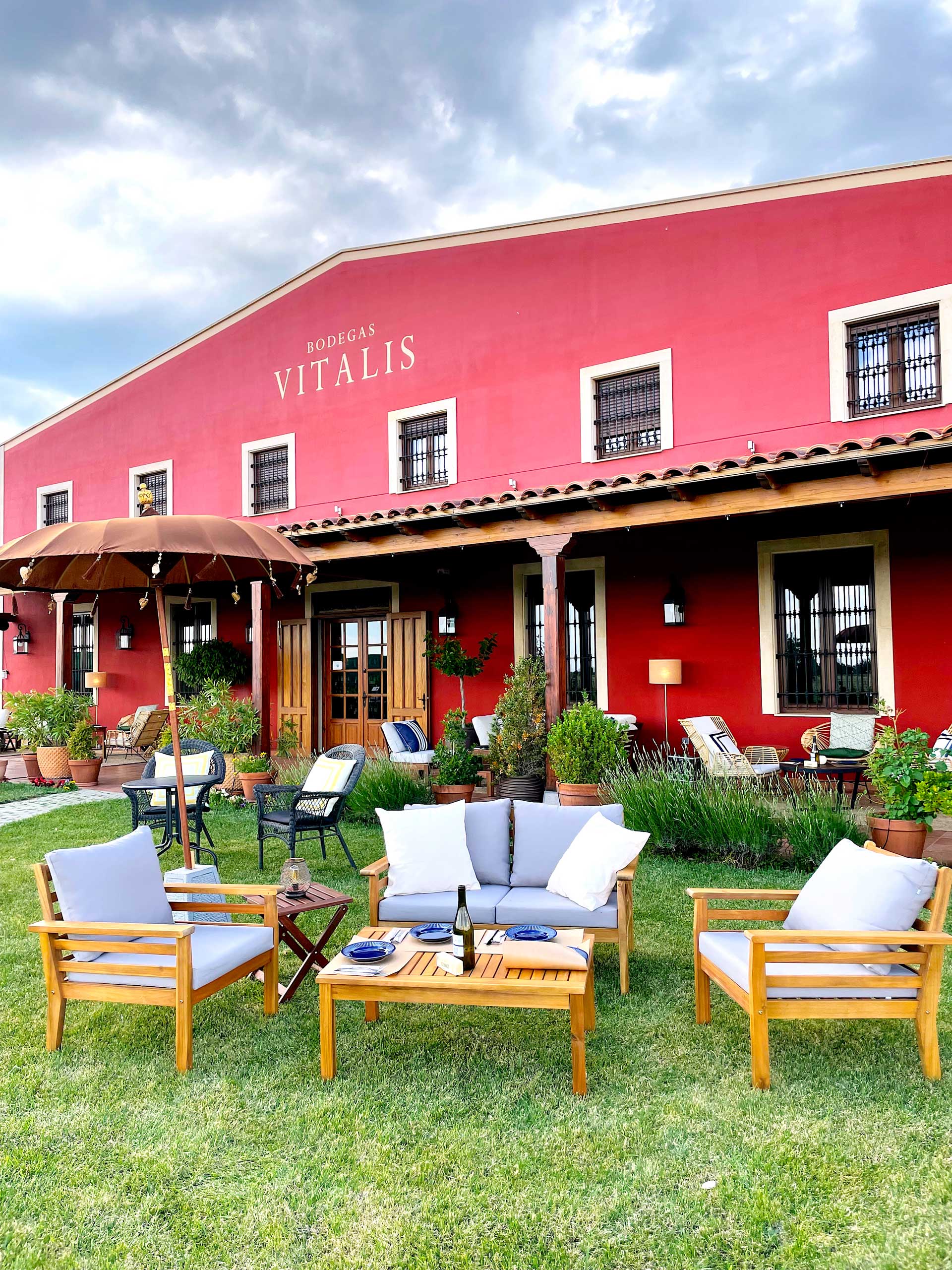 Bodegas Vitalis – zona para visitantes de la bodega Bodegas Vitalis - zona para visitantes de la bodega